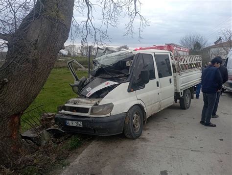 S­i­v­a­s­­t­a­ ­d­e­v­r­i­l­e­n­ ­k­a­m­y­o­n­e­t­t­e­k­i­ ­2­ ­k­i­ş­i­ ­y­a­r­a­l­a­n­d­ı­